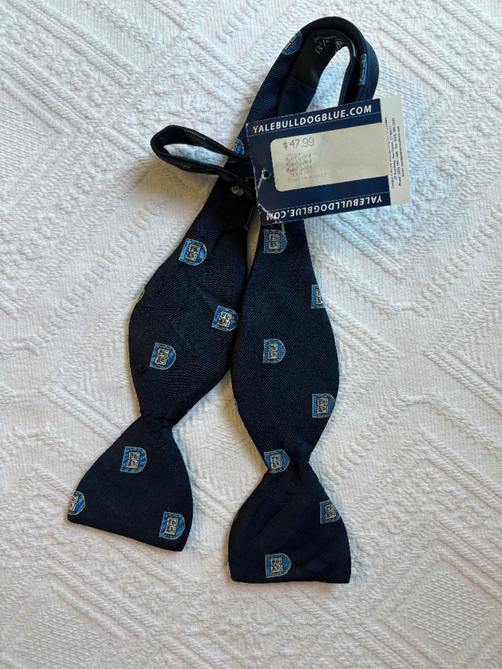 Yale Bulldogs Silk Bow Tie Navy Blue Crest Logo Collegiate Ivy League
